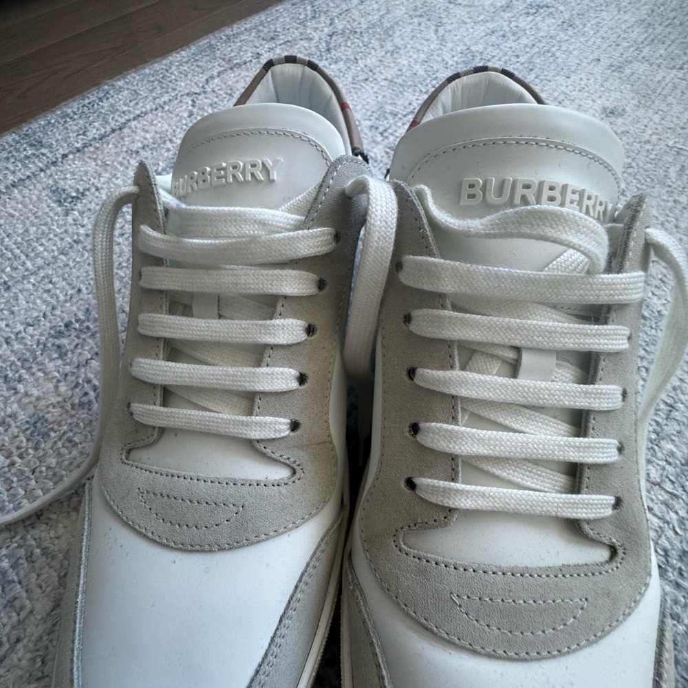Burberry Gray and White Sneakers with Chunky Midsole - Picture 5 of 6
